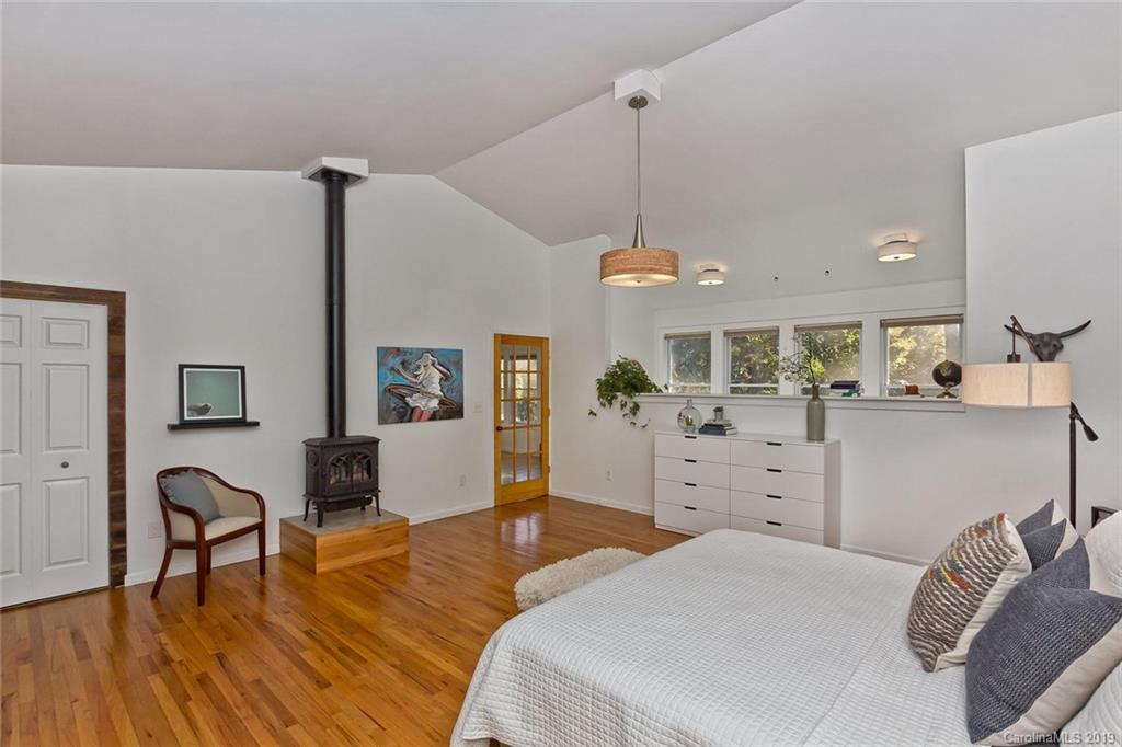 142 Shadowlawn Drive Asheville NC 28806