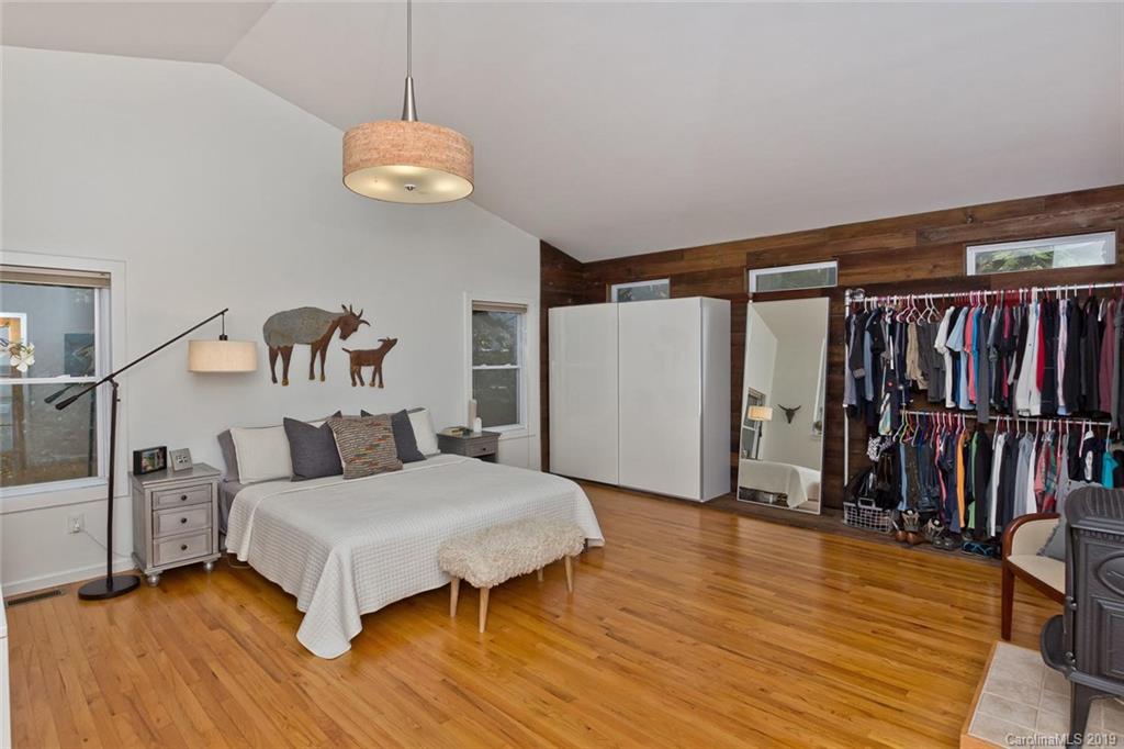 142 Shadowlawn Drive Asheville NC 28806