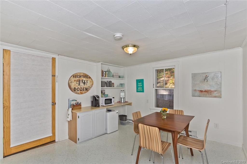 142 Shadowlawn Drive Asheville NC 28806