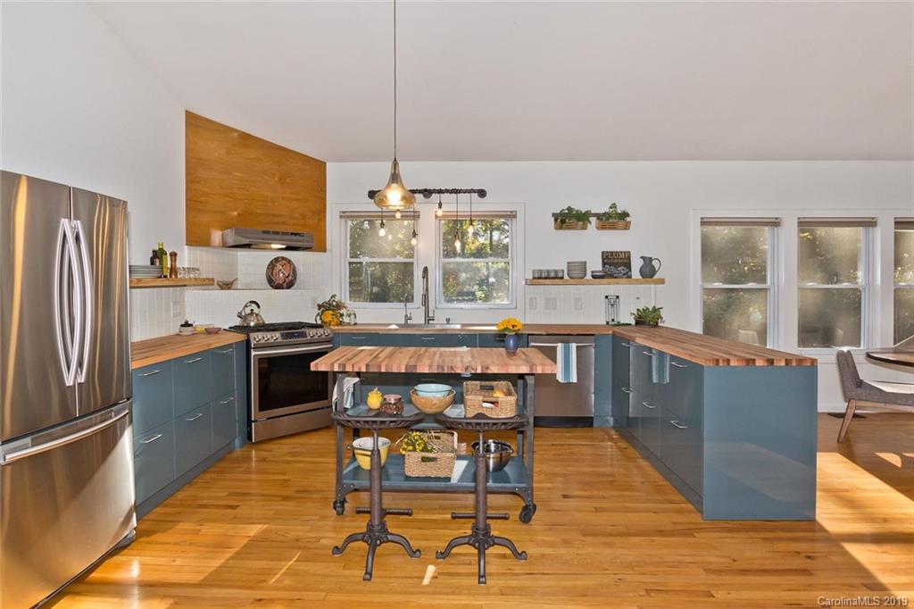 142 Shadowlawn Drive Asheville NC 28806