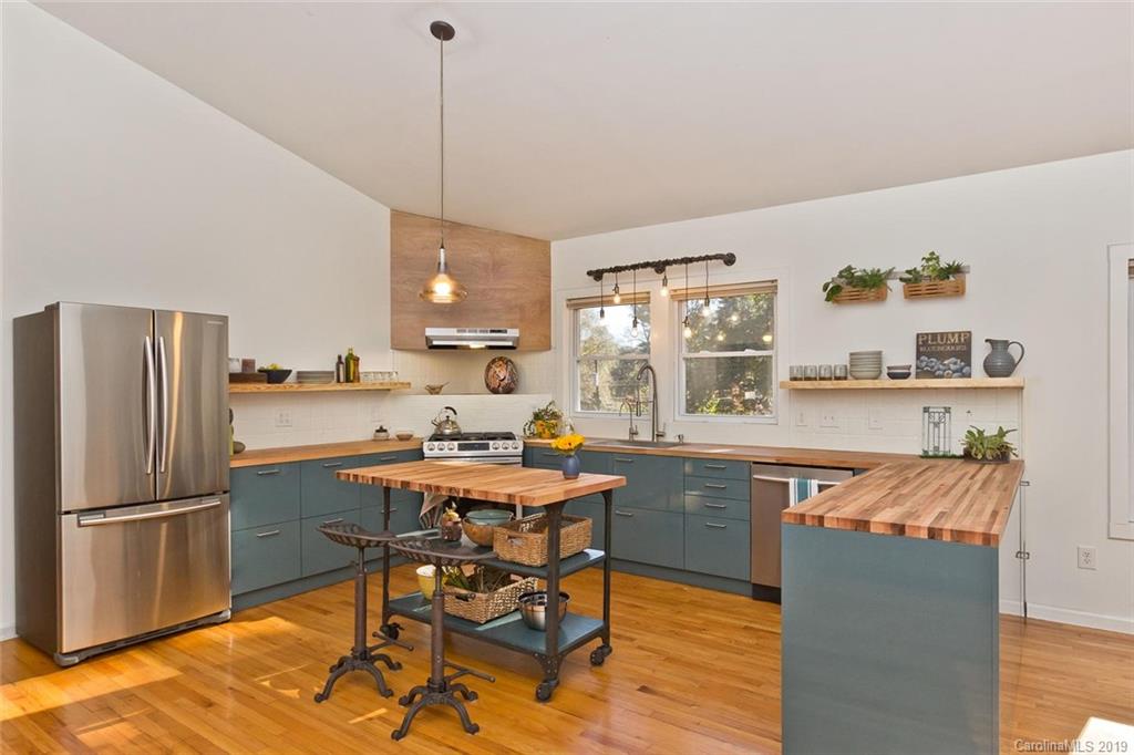 142 Shadowlawn Drive Asheville NC 28806