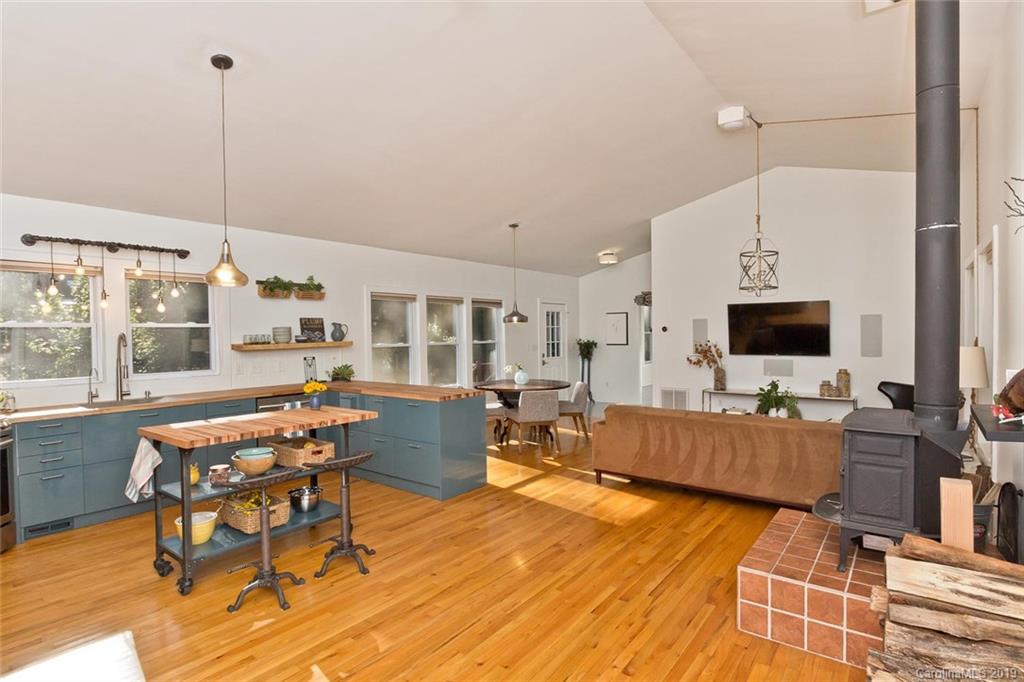 142 Shadowlawn Drive Asheville NC 28806