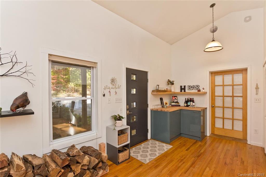 142 Shadowlawn Drive Asheville NC 28806