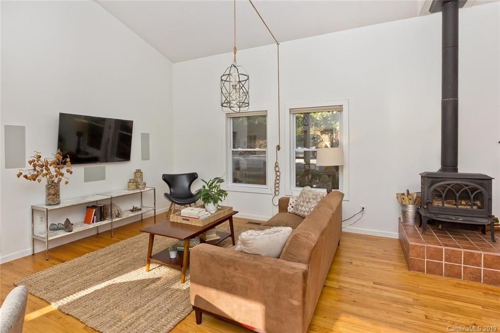 142 Shadowlawn Drive Asheville NC 28806