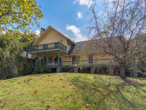 77 Dye Leaf Road Fairview NC 28730