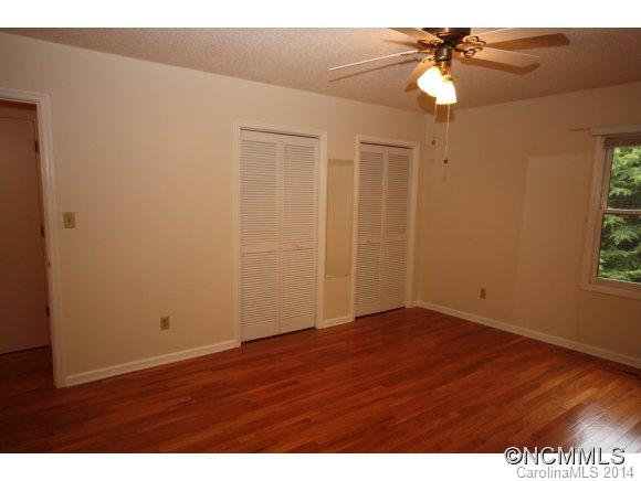 28 Country Lane Candler NC 28715