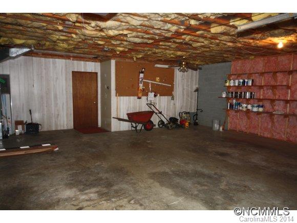 28 Country Lane Candler NC 28715
