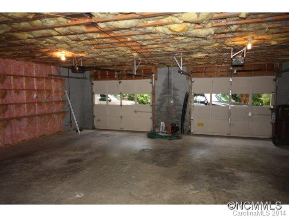 28 Country Lane Candler NC 28715