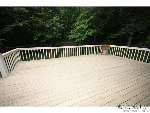 28 Country Lane Candler NC 28715