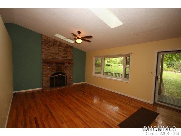 28 Country Lane Candler NC 28715