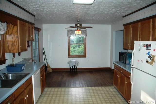 1727 Seven Mile Ridge Road Burnsville NC 28714