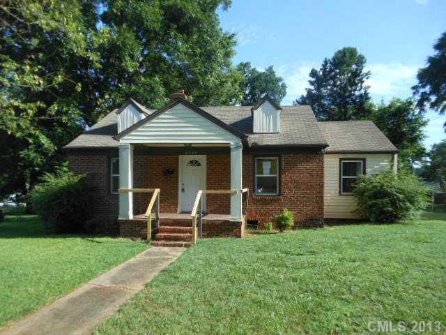 2722 Mayflower Road Charlotte NC 28208