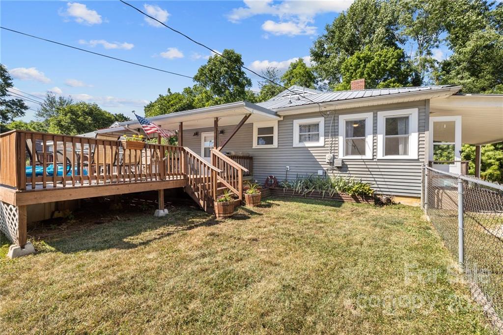 102 Short Street Swannanoa NC 28778