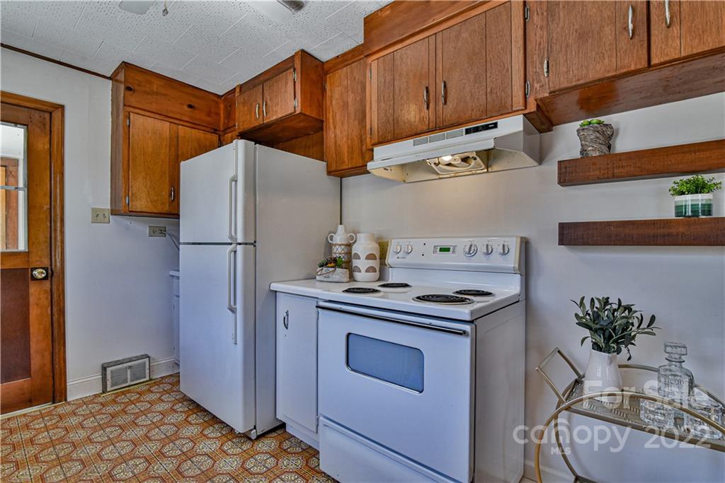 22 Jarrett Street Asheville NC 28806