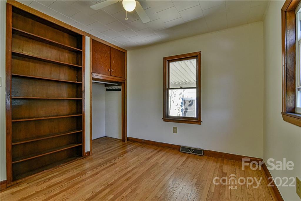 22 Jarrett Street Asheville NC 28806