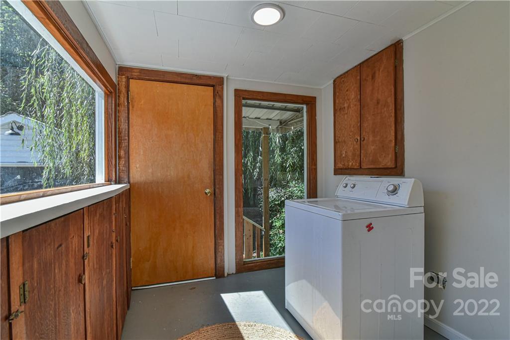 22 Jarrett Street Asheville NC 28806