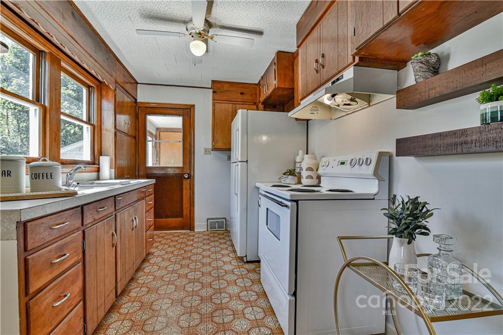 22 Jarrett Street Asheville NC 28806