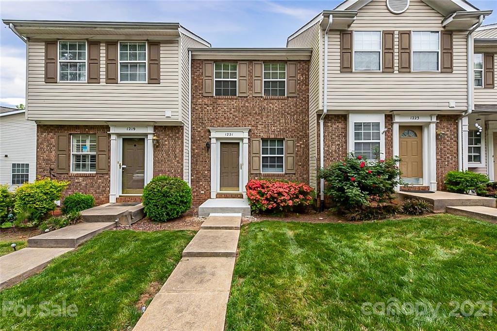 1221 Maple Shade Lane Charlotte NC 28270