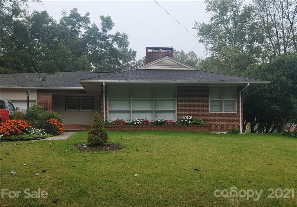 211 Walker Street Morganton NC 28655