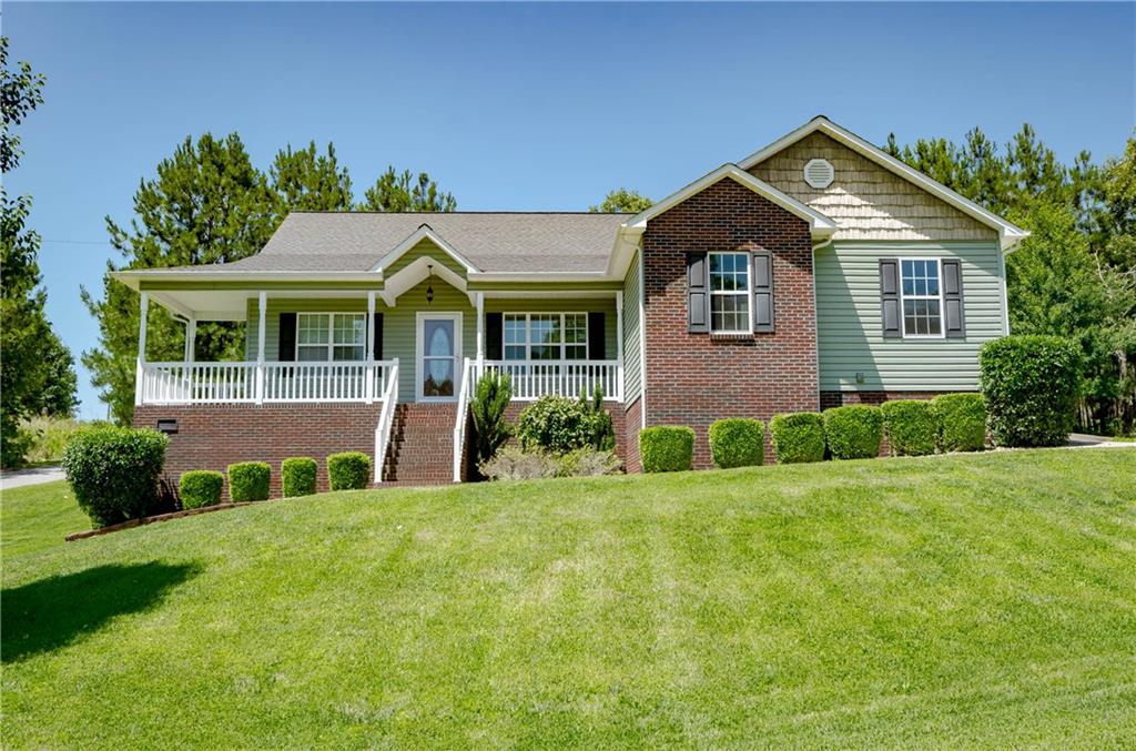 5213 Whitewater Drive Hickory NC 28601