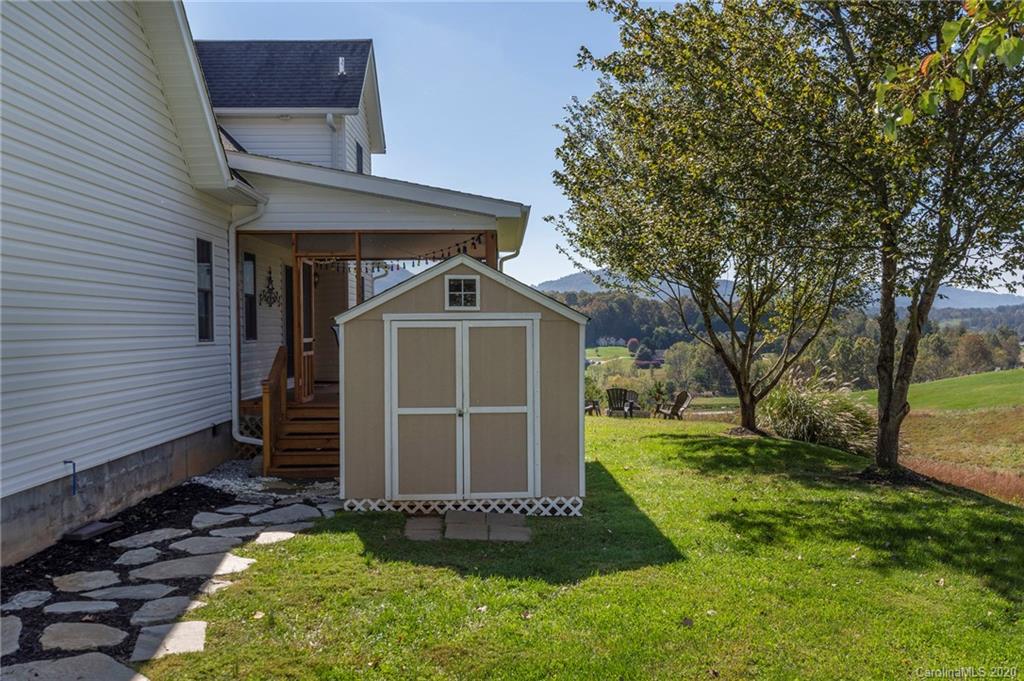 52 Lawson Ridge Road Leicester NC 28748
