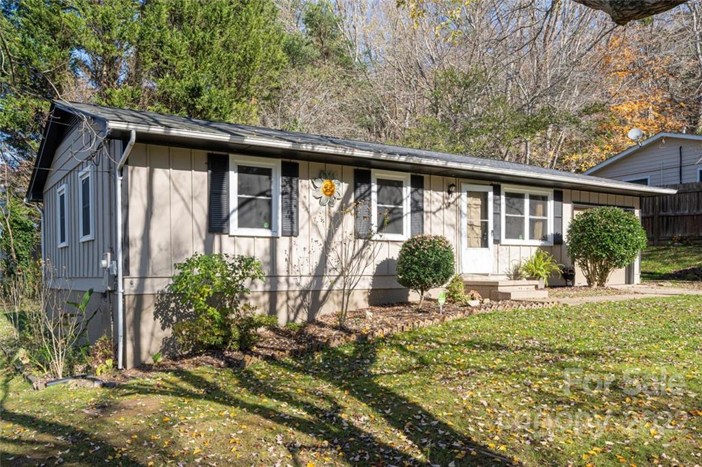 2 Eastcrest Drive Fairview NC 28730