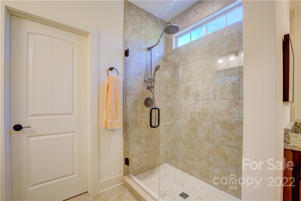 5 Duncannon Street Weaverville NC 28787