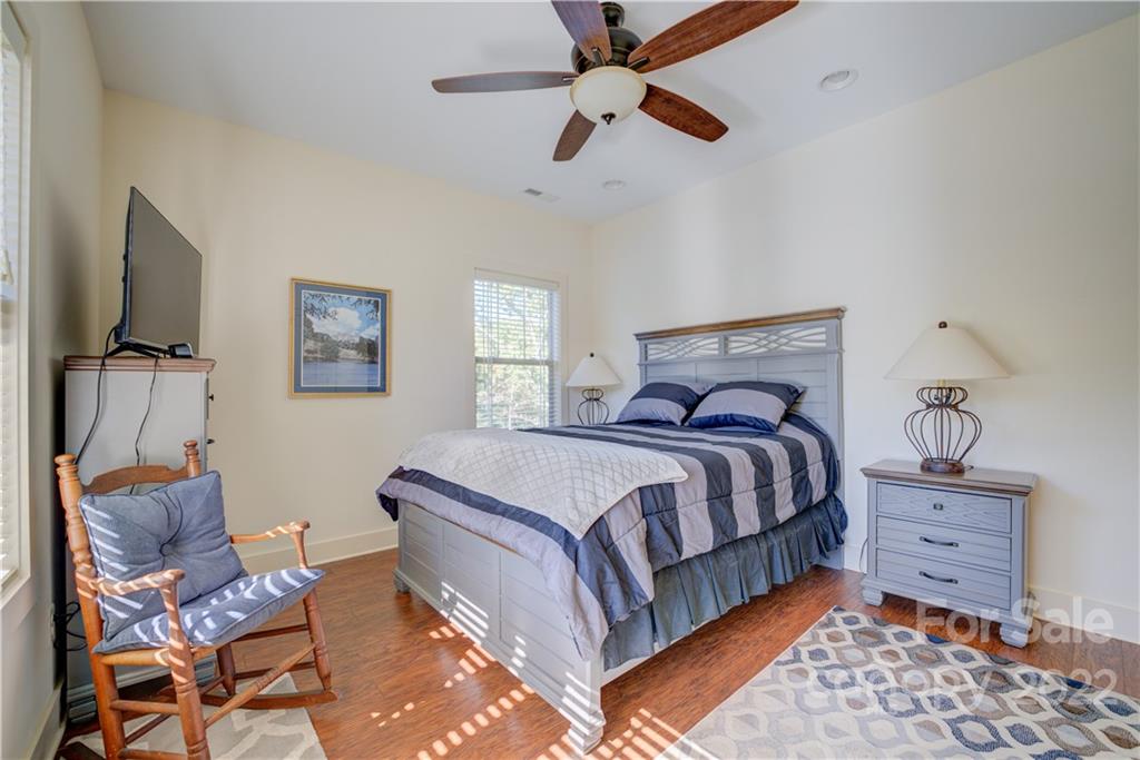 5 Duncannon Street Weaverville NC 28787