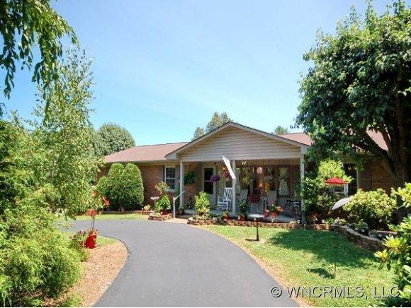 6 Claircastle Drive Weaverville NC 28787