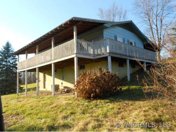 66 Graham Lane Hendersonville NC 28792