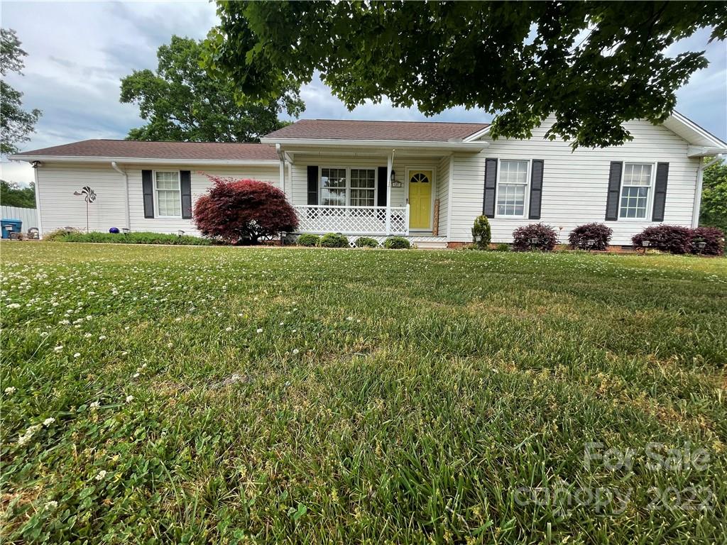 137 Coventry Lane Forest City NC 28043