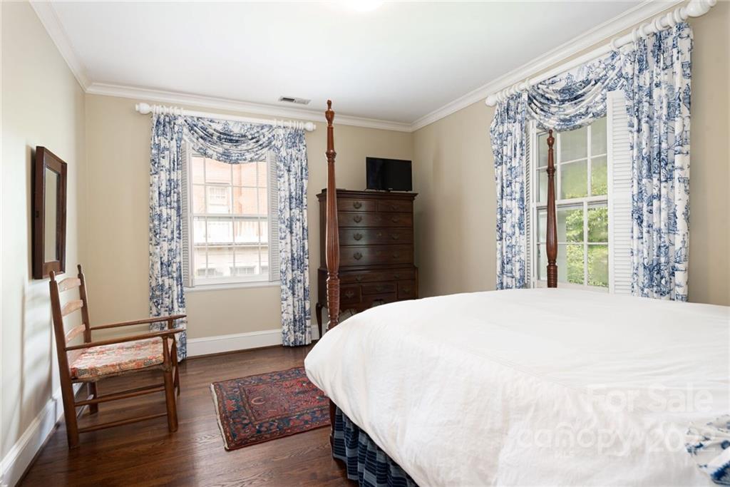 2620 Hampton Avenue Charlotte NC 28207