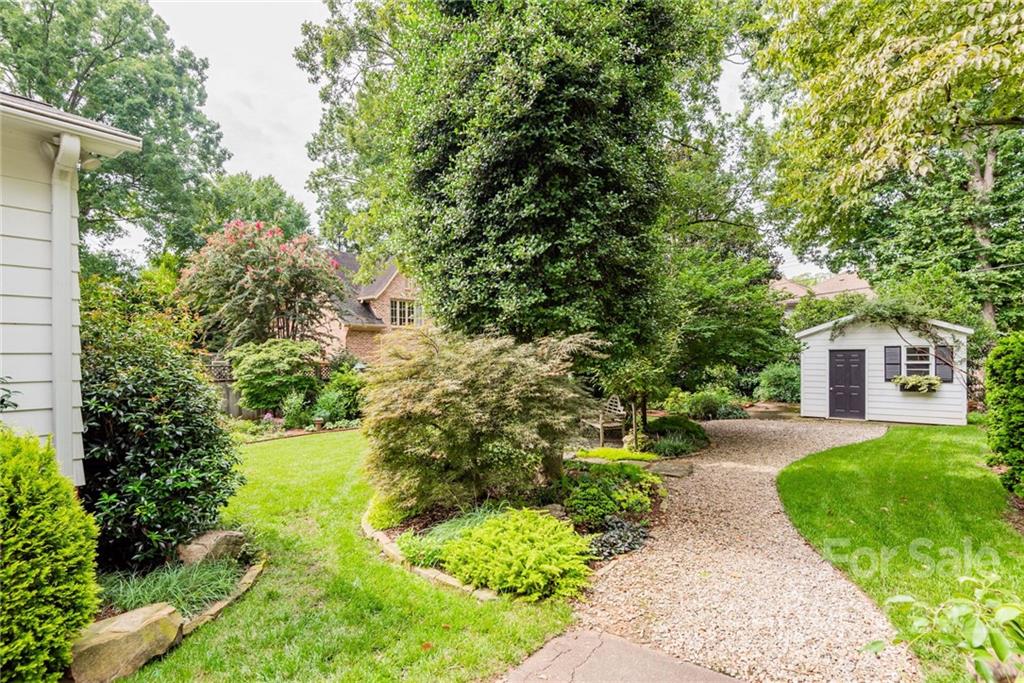 2620 Hampton Avenue Charlotte NC 28207