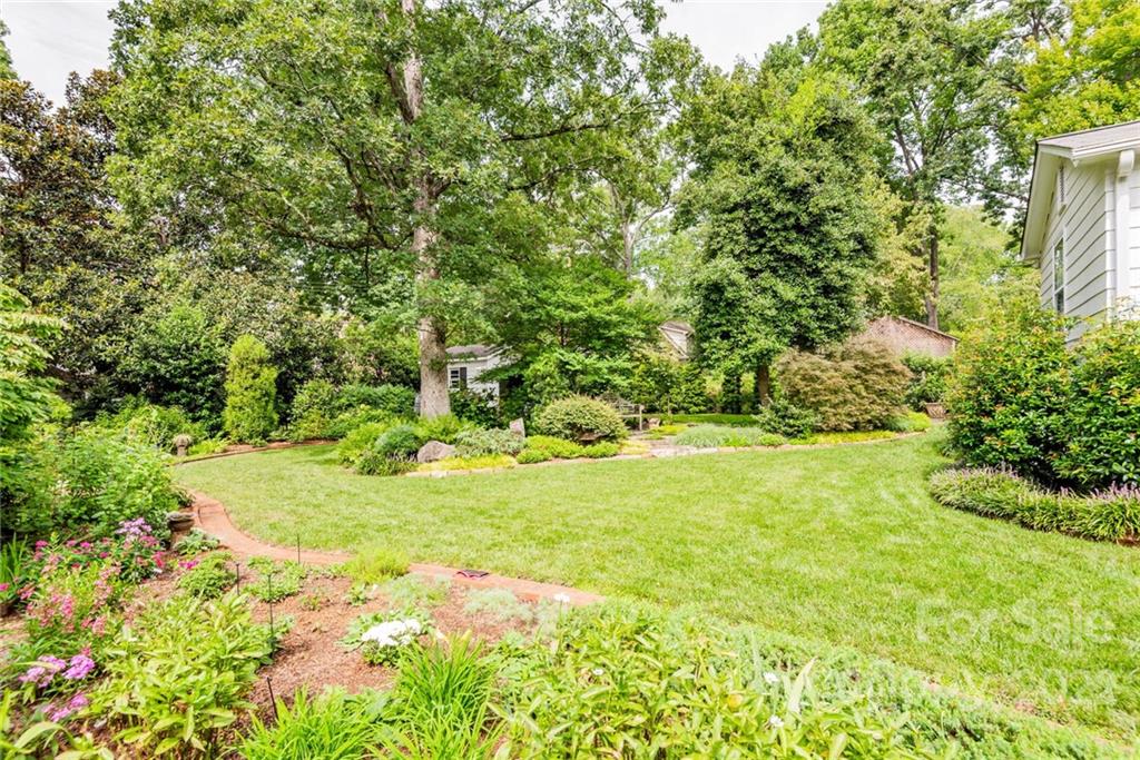 2620 Hampton Avenue Charlotte NC 28207