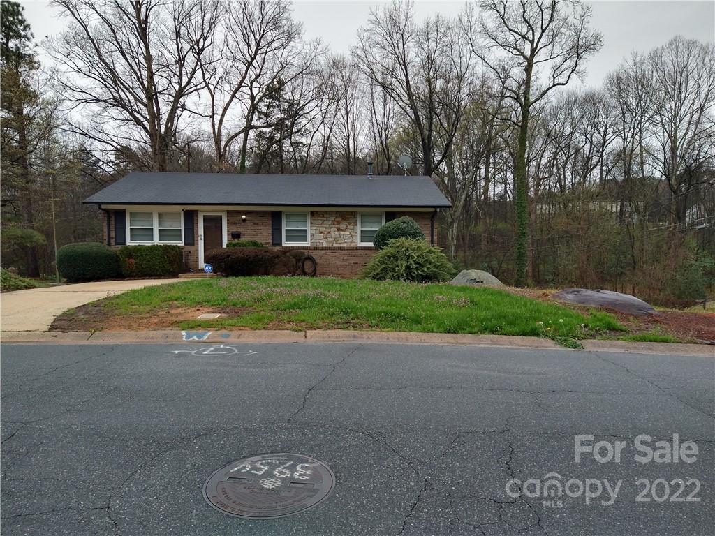 1540 Plumstead Road Charlotte NC 28216