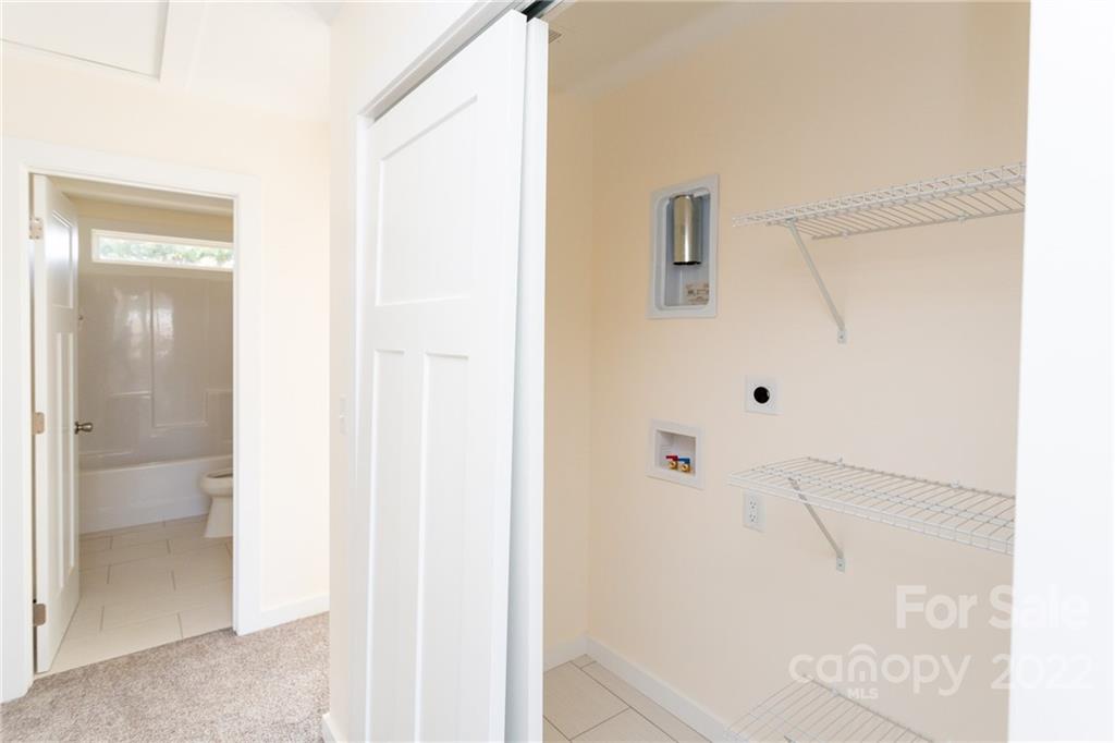 27 Evergreen Avenue Asheville NC 28806