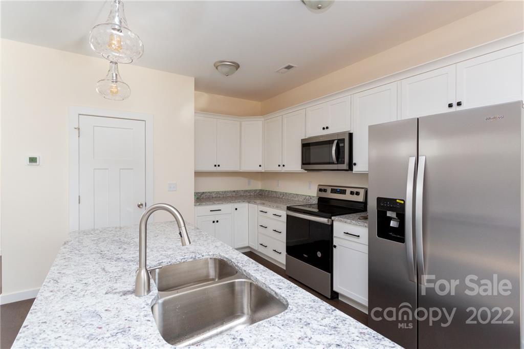 27 Evergreen Avenue Asheville NC 28806
