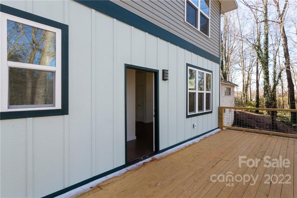 27 Evergreen Avenue Asheville NC 28806