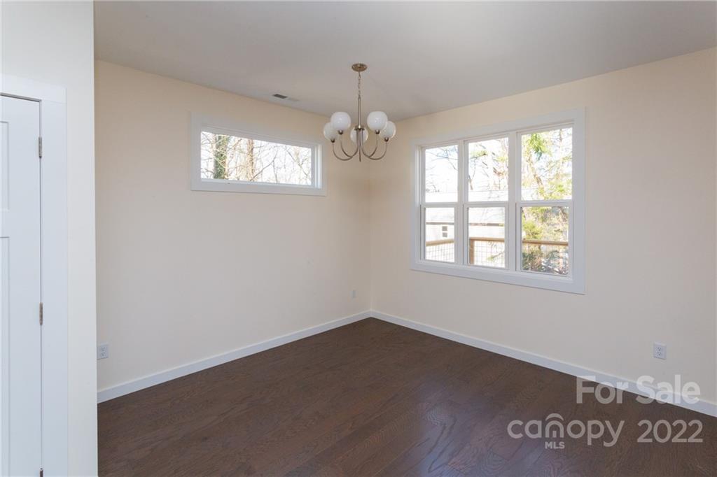 27 Evergreen Avenue Asheville NC 28806