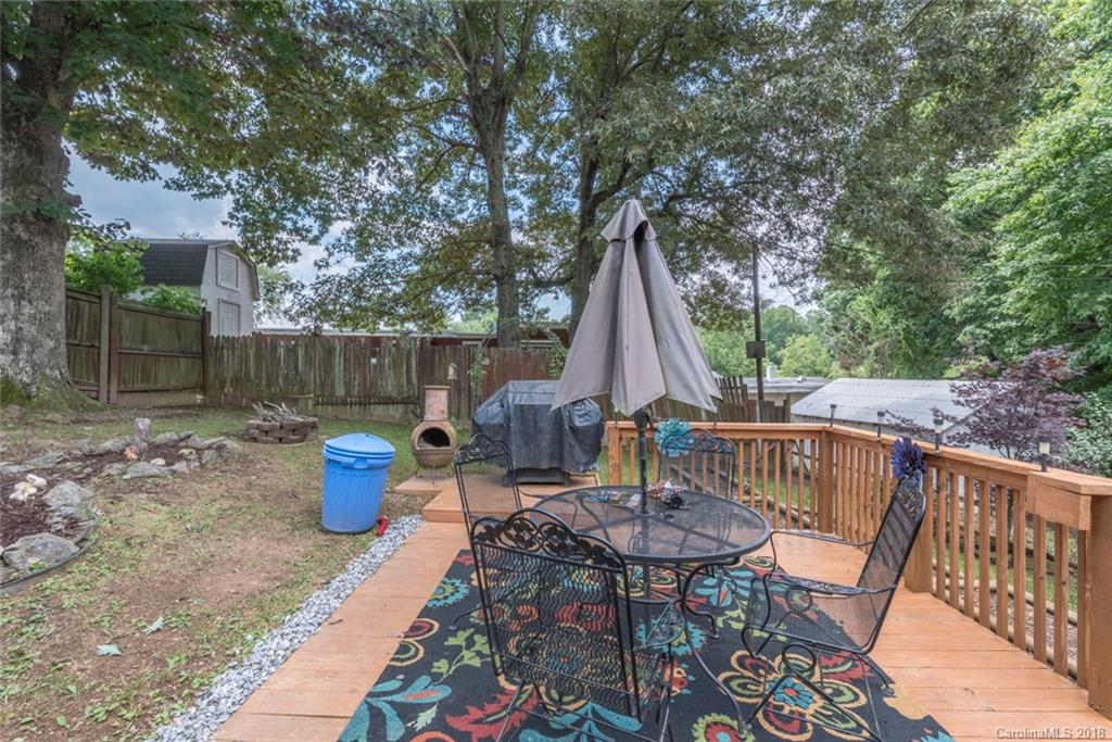 22 Teakwood Place Asheville NC 28806