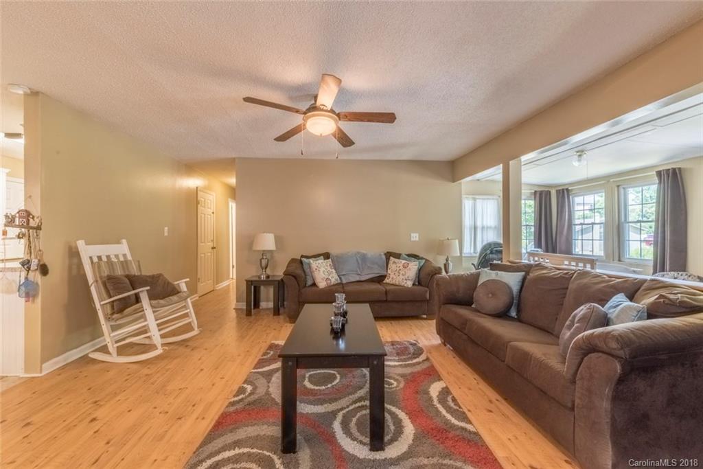 22 Teakwood Place Asheville NC 28806