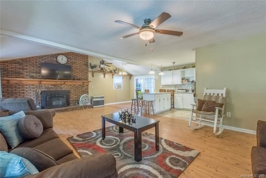 22 Teakwood Place Asheville NC 28806