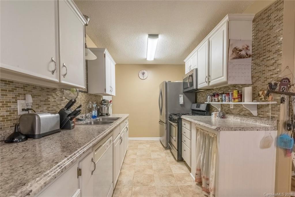 22 Teakwood Place Asheville NC 28806