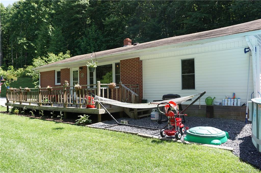 77 Lee Wyatt Road Spruce Pine NC 28777