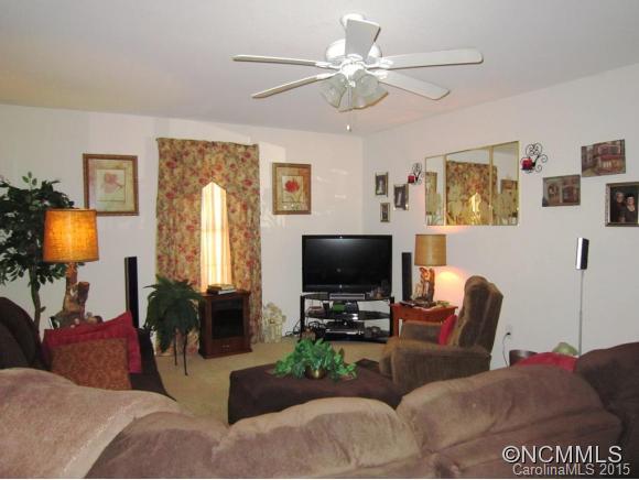 15 Caspian Way Asheville NC 28806