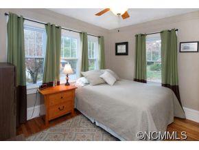 30 Green Oak Road Asheville NC 28804