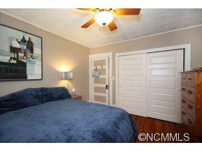 30 Green Oak Road Asheville NC 28804