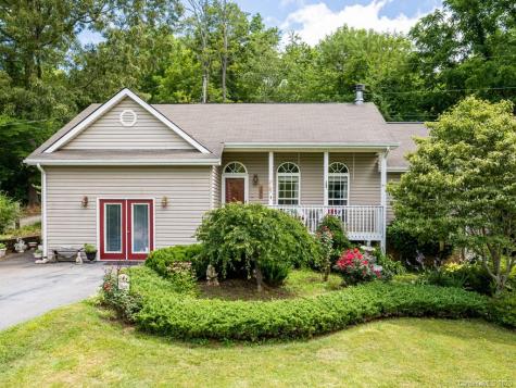 27 Little Knob Road Asheville NC 28803