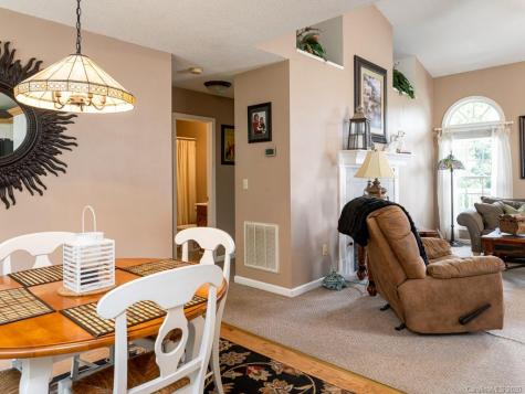 27 Little Knob Road Asheville NC 28803