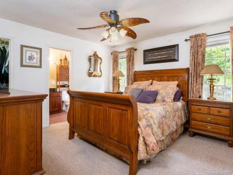 27 Little Knob Road Asheville NC 28803